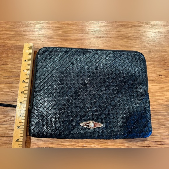 Elliott Lucca Black Woven Tablet Case - Picture 5 of 6